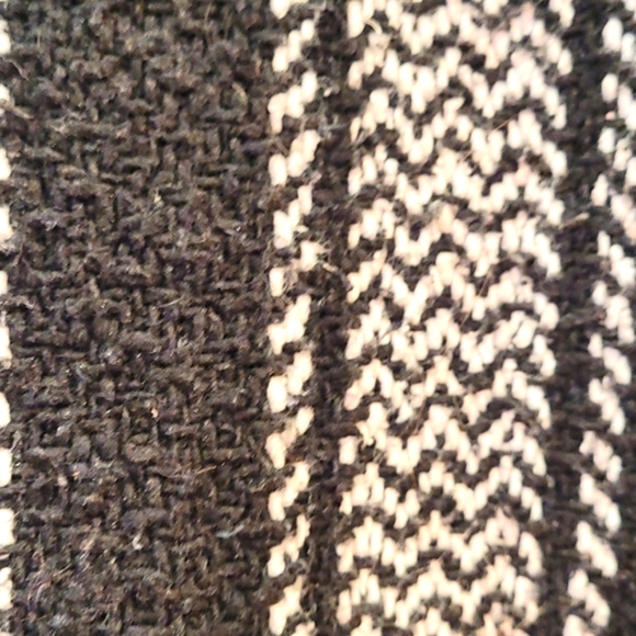 Poncho - Picture 5 of 6